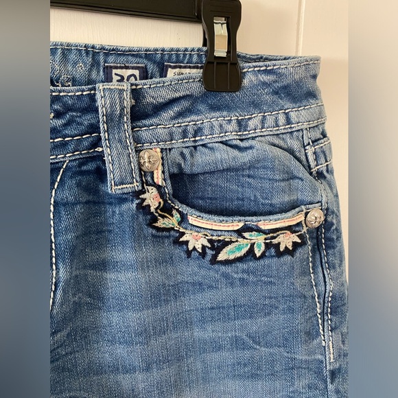 Miss Me Signature Mid Shorts Embellished Birds Size 30 - Picture 7 of 13
